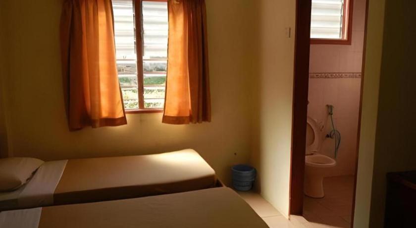Krs Pines Hotel Cameron Highlands Extérieur photo